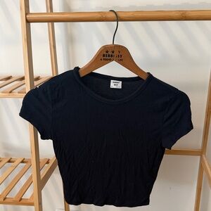Aritzia Sunday Best Black Short Sleeve Crew Tee